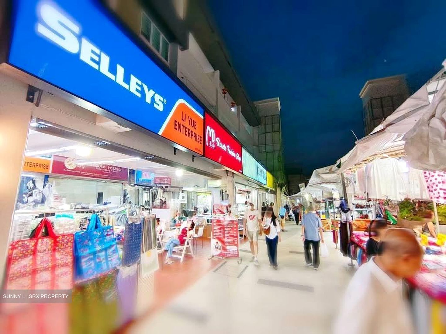Ang Mo Kio Avenue 8 (D20), Shop House #562731001